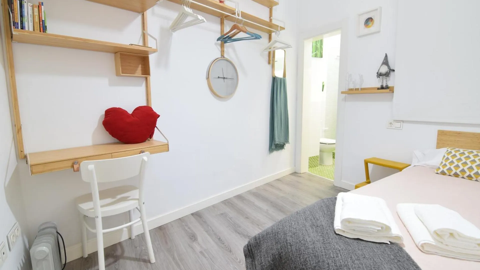 Apartamento Atarazanas Malaga Centro Historico İspanya