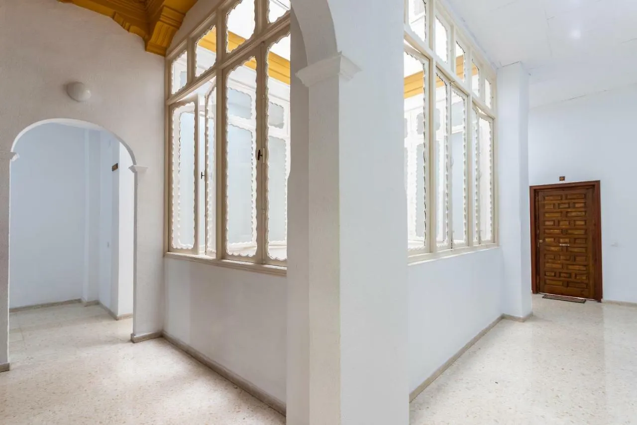 Apartamento Atarazanas Malaga Centro Historico İspanya